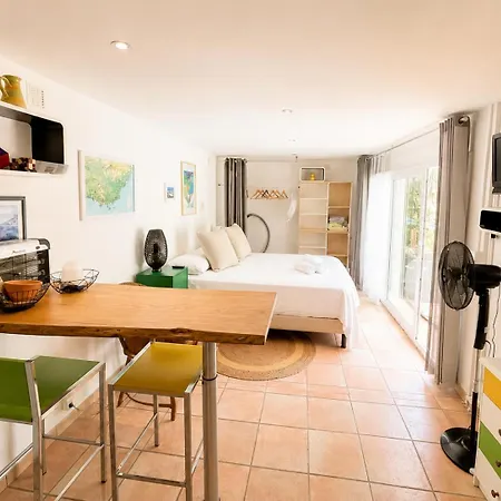 Villa La Cigalière, T3, 6p, Ac, Pk, Piscine&terrasse *